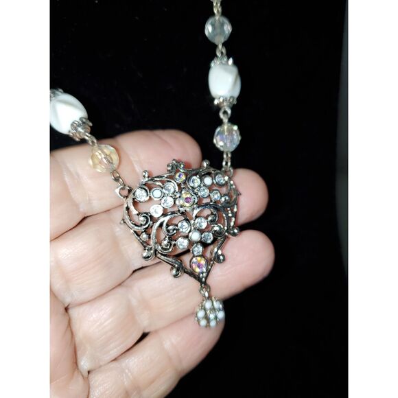 A Statement Necklace Costume Jewelry AB Rhinestones And Beads Victorian Inspired - Picture 10 of 11
